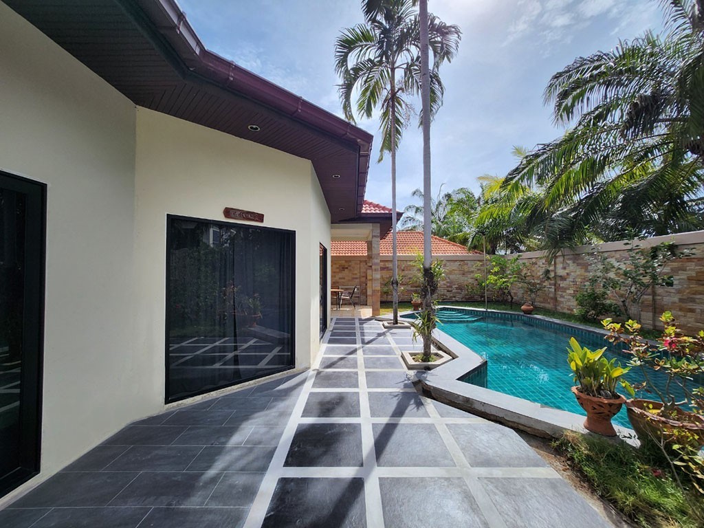 Majestic 54 Poolvilla